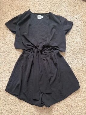 Princess Polly Black Short-Sleeve Tie-Front Romper